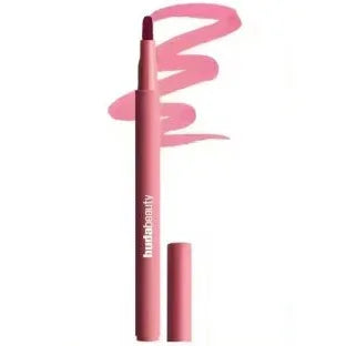Delineador de labios rosa con tapa, muestra trazo suave y color intenso.